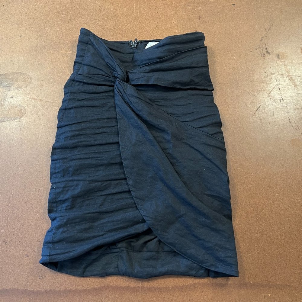 NICOLE MILLER - navy skirt - Size 0